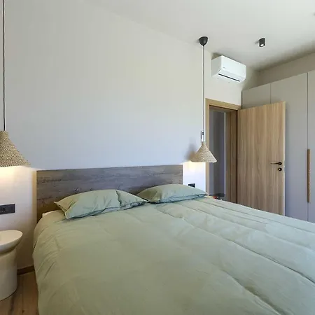 Issa By Kompas 빌라 Orbanići