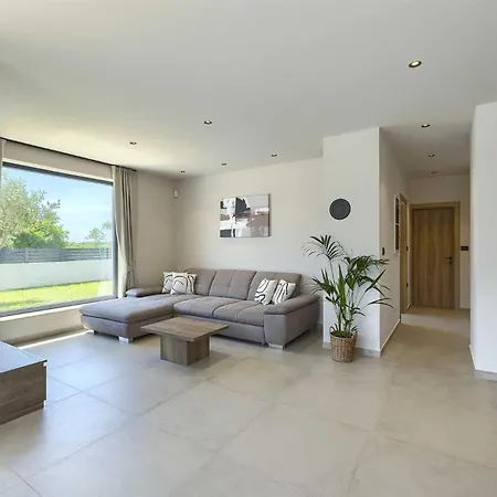 Villa Issa By Kompas *