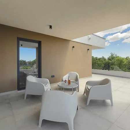 Issa By Kompas 빌라