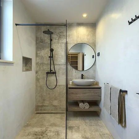 빌라 Issa By Kompas